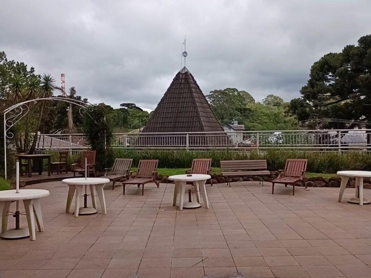 Apartamento No Residencial Village No Centro De Gramado, Com Piscina Aquecida E Hidromassagem ภายนอก รูปภาพ
