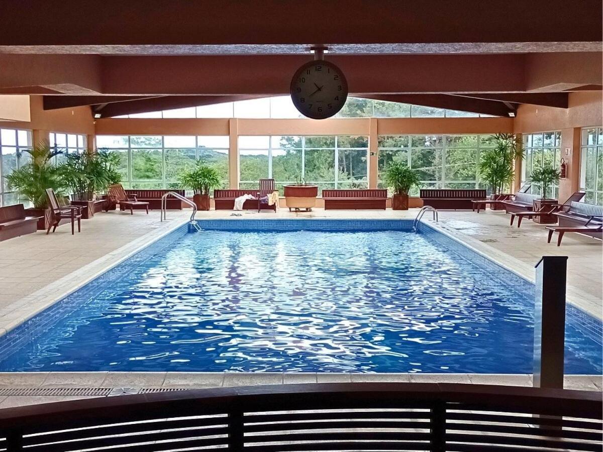 Apartamento No Residencial Village No Centro De Gramado, Com Piscina Aquecida E Hidromassagem ภายนอก รูปภาพ