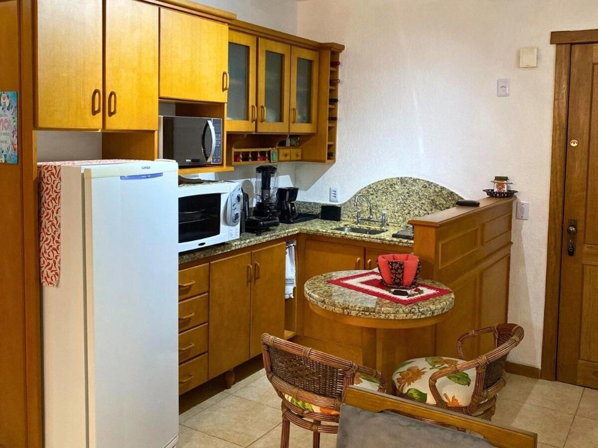 Apartamento No Residencial Village No Centro De Gramado, Com Piscina Aquecida E Hidromassagem ภายนอก รูปภาพ